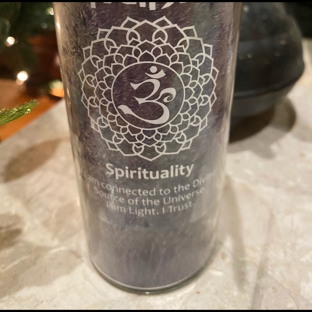 Candle Crown Chakra Spirituality NWT 8”